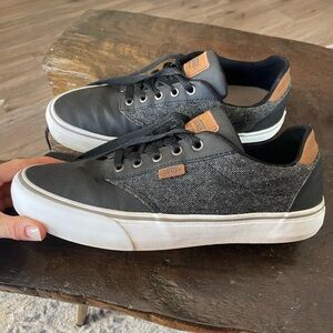 Vans Men’s shoes￼ size￼ 10 in black